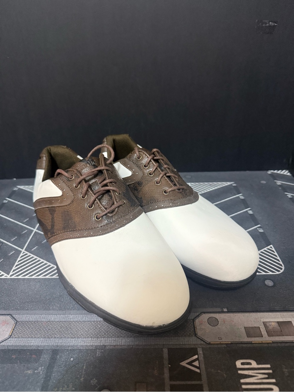Etonic Men's Athletic Golf Shoes in White and Brown